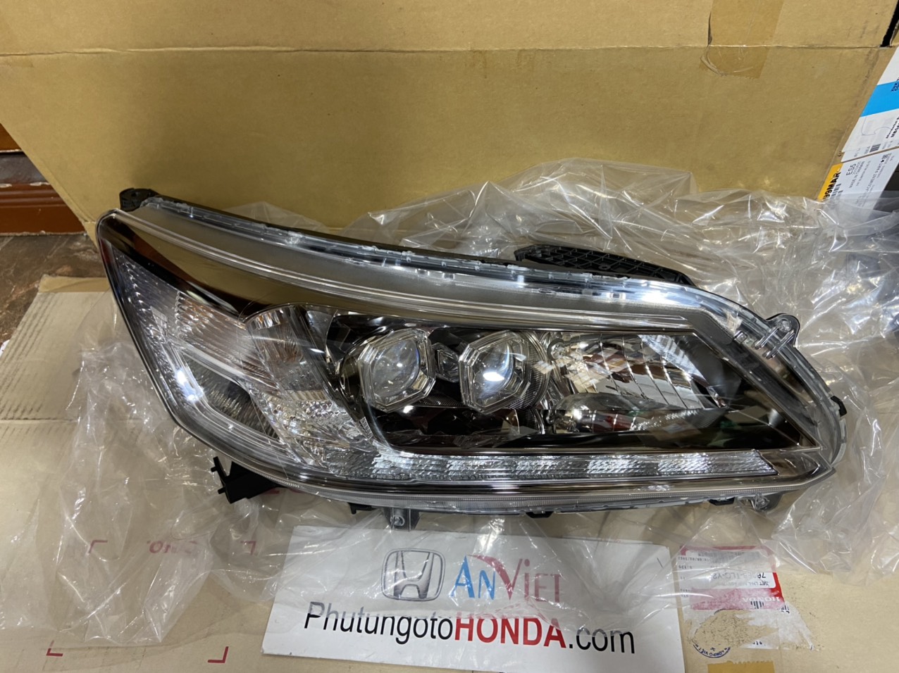 Đèn pha xe Honda ACCORD 2014-2016